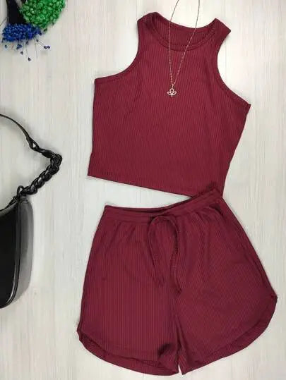 Conjunto Conforto Estiloso - Cropped Nadador e Short Canelado