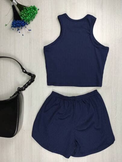 Conjunto Conforto Estiloso - Cropped Nadador e Short Canelado